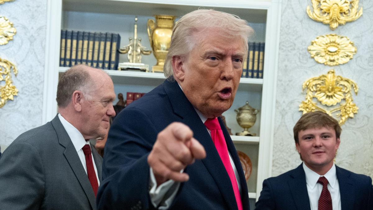 Trump extends deadline for Iran to open Strait of Hormuz to April 6