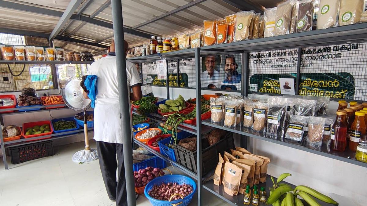 How Ulloor Krishi Bhavan in Thiruvananthapuram is handholding small scale farmers