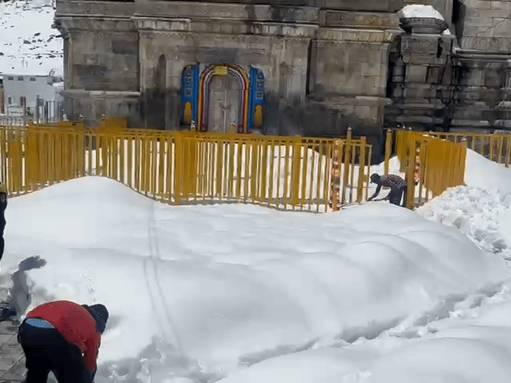 थारू कैंप के पास ग्लेशियर टूटा, केदारनाथ पैदल मार्ग क्षतिग्रस्त:यात्रा से पहले बारिश-बर्फबारी बनी सबसे बड़ी चुनौती, धाम में 3 फीट तक बर्फ