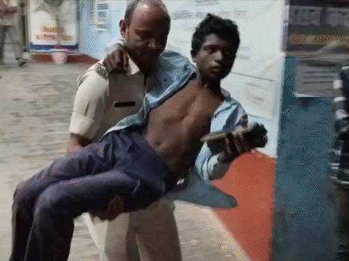 बिहार में सड़क हादसे में 10 लोगों की मौत:25 लोग घायल, कटिहार के कोढ़ा में बस और पिकअप की हुई टक्कर